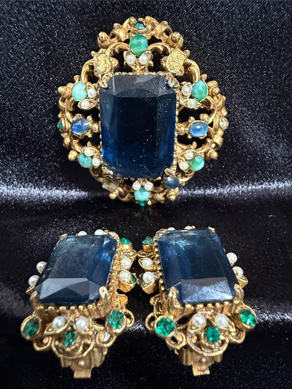 Vintage Florenza Gold-Tone Blue and Green Glass Brooch and Clip Earring Set